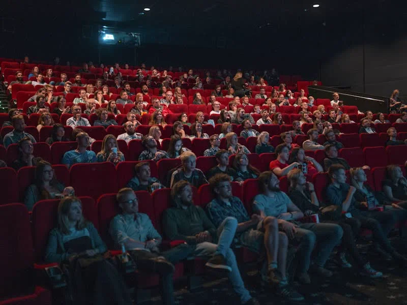 Bioskup menunggu rilis